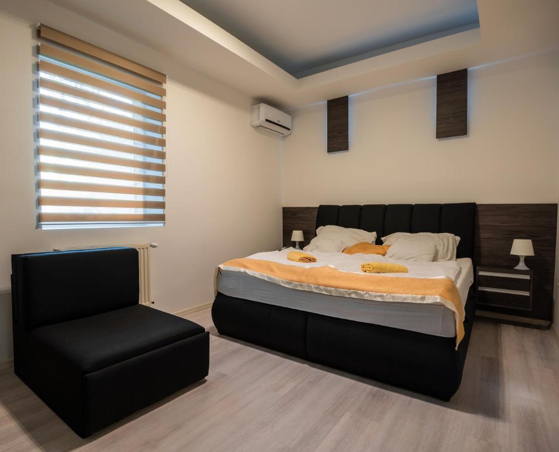 Club Hotel Pegasus Tiszaug Buitenkant foto